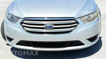 2015 Ford Taurus SE - miniatura 4