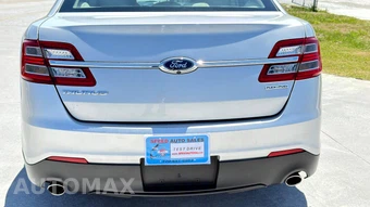 2015 Ford Taurus SE - miniatura 7