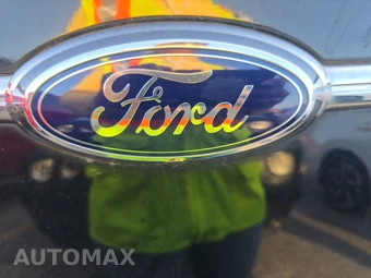 2015 Ford Taurus SE - miniatura 16