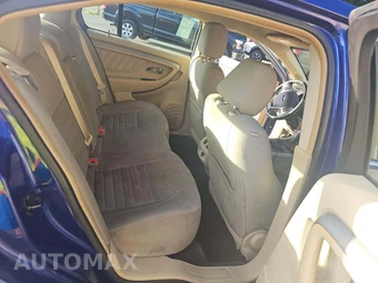 2015 Ford Taurus SE - miniatura 15