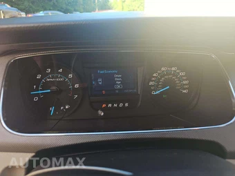 2015 Ford Taurus SE - miniatura 9