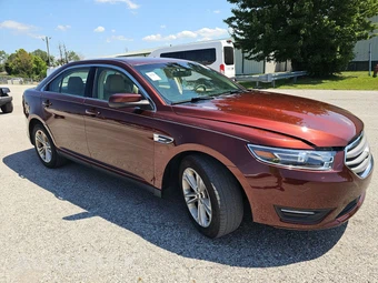 2015 Ford Taurus SEL - miniatura 3