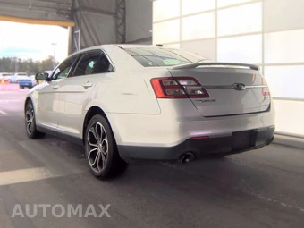 2015 Ford Taurus SHO – miniatura 6