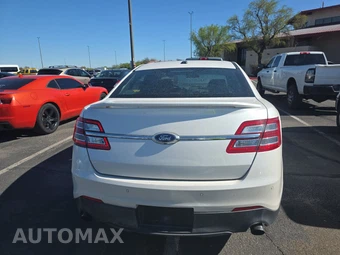 2015 Ford Taurus SHO – miniatura 5