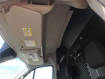 2015 Ford Transit 150 Cargo Van w/RH Sliding Door Medium Roof 148.0" WB - miniatura 17