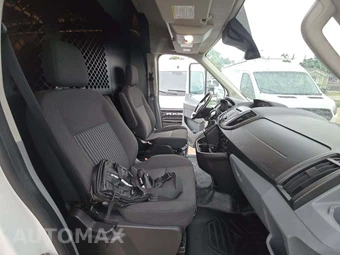 2015 Ford Transit 150 Cargo Van w/RH Sliding Door Medium Roof 148.0" WB - miniatura 17