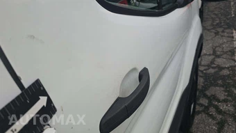 2015 Ford Transit 150 Cargo Van w/RH Swing-Out Doors Low Roof 130.0" WB - miniatura 31