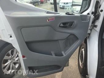 2015 Ford Transit 150 Cargo Van w/RH Swing-Out Doors Low Roof 130.0" WB - miniatura 9