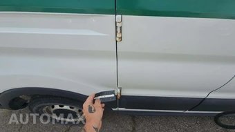 2015 Ford Transit 150 Cargo Van w/RH Swing-Out Doors Low Roof 130.0" WB - miniatura 51