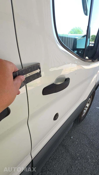 2015 Ford Transit 150 Passenger Wagon XL w/RH Sliding Door Medium Roof 130.0" WB - miniatura 23