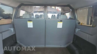 2015 Ford Transit 150 Passenger Wagon XLT w/RH Sliding Door Low Roof 130.0" WB - miniatura 40