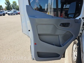 2015 Ford Transit 150 Passenger Wagon XLT w/RH Sliding Door Low Roof 130.0" WB - miniatura 9