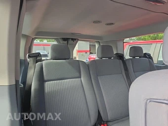 2015 Ford Transit 150 Passenger Wagon XLT w/RH Swing-Out Doors Low Roof 130.0" WB - miniatura 17