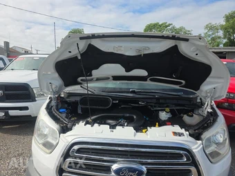 2015 Ford Transit 150 Passenger Wagon XLT w/RH Swing-Out Doors Low Roof 130.0" WB - miniatura 19