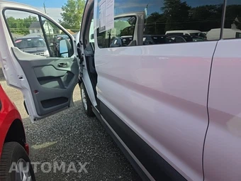 2015 Ford Transit 150 Passenger Wagon XLT w/RH Swing-Out Doors Low Roof 130.0" WB - miniatura 22