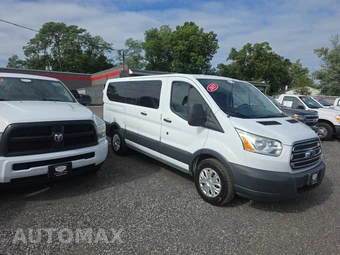 2015 Ford Transit 150 Passenger Wagon XLT w/RH Swing-Out Doors Low Roof 130.0" WB - miniatura 3