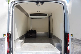 2015 Ford Transit 250 Base - miniatura 15