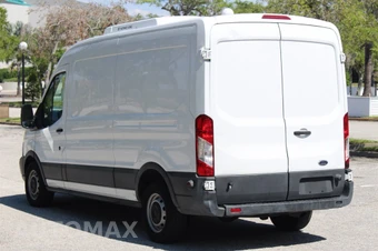 2015 Ford Transit 250 Base - miniatura 3