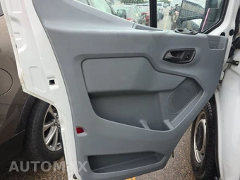 2015 Ford Transit 250 Cargo Van w/RH Swing-Out Doors Low Roof 130.0" WB - miniatura 9