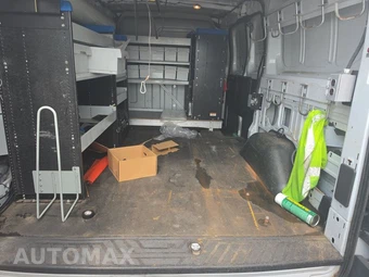 2015 Ford Transit 250 Cargo Van w/RH Swing-Out Doors Low Roof 130.0" WB - miniatura 3
