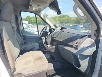 2015 Ford Transit 350 HD Cutaway 9950 GVWR DRW - miniatura 8