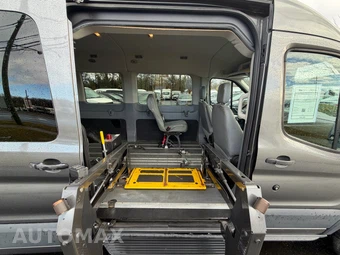 2015 Ford Transit 350 Passenger Wagon XL w/RH Sliding Door Medium Roof 148.0" WB - miniatura 46