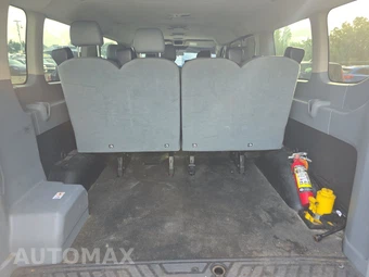 2015 Ford Transit 350 Passenger Wagon XL w/RH Swing-Out Doors Low Roof 148.0" WB - miniatura 17