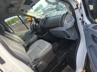 2015 Ford Transit 350 Passenger Wagon XL w/RH Swing-Out Doors Low Roof 148.0" WB - miniatura 8