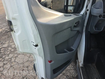 2015 Ford Transit 350 Passenger Wagon XL w/RH Swing-Out Doors Low Roof 148.0" WB - miniatura 9