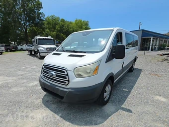 2015 Ford Transit 350 Passenger Wagon XLT w/RH Swing-Out Doors Low Roof 148.0" WB