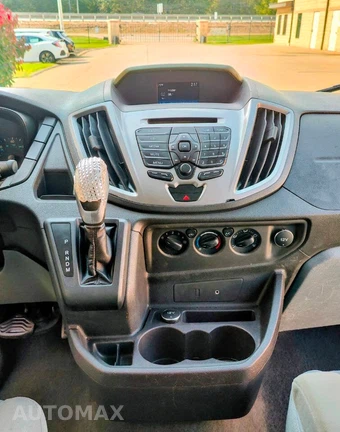 2015 Ford Transit 350 Passenger Wagon XLT w/RH Swing-Out Doors Low Roof 148.0" WB - miniatura 13