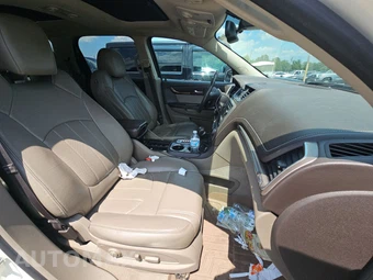 2015 GMC Acadia Denali 5SA – miniatura 8