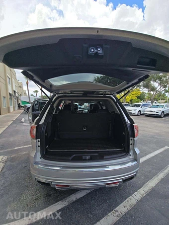 2015 GMC Acadia Denali 5SA – miniatura 12