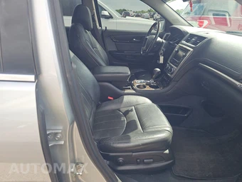 2015 GMC Acadia Denali 5SA – miniatura 8