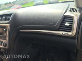 2015 GMC Acadia Denali 5SA – miniatura 17