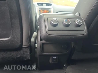 2015 GMC Acadia SLE-2 3SB – miniatura 25