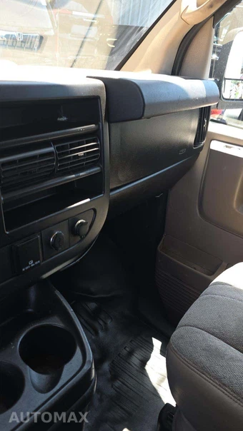 2015 GMC Savana 2500 Cargo Van 1WT 155.0" WB – miniatura 24