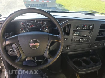 2015 GMC Savana 3500 Cutaway 1WT DRW – miniatura 11