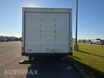 2015 GMC Savana 3500 Cutaway 1WT DRW – miniatura 5