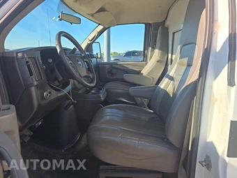 2015 GMC Savana 3500 Cutaway 1WT DRW – miniatura 7