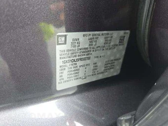 2015 GMC Yukon Denali 5SA – miniatura 6