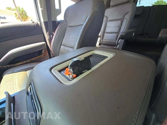 2015 GMC Yukon Denali 5SA - miniatura 8