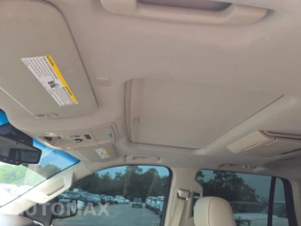 2015 GMC Yukon Denali 5SA – miniatura 18
