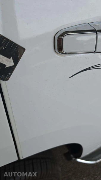 2015 GMC Yukon Denali 5SA – miniatura 21