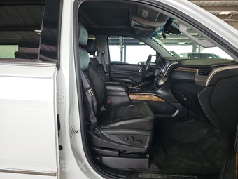 2015 GMC Yukon Denali 5SA – miniatura 8