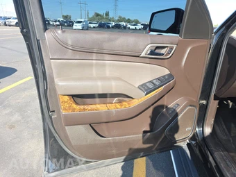 2015 GMC Yukon Denali 5SA – miniatura 9