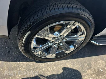 2015 GMC Yukon Denali 5SA - miniatura 10