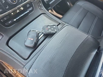 2015 GMC Yukon Denali 5SA - miniatura 22