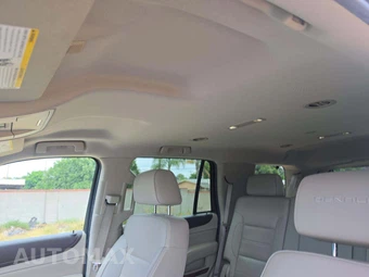2015 GMC Yukon Denali 5SA - miniatura 11