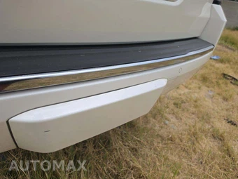 2015 GMC Yukon Denali 5SA - miniatura 24